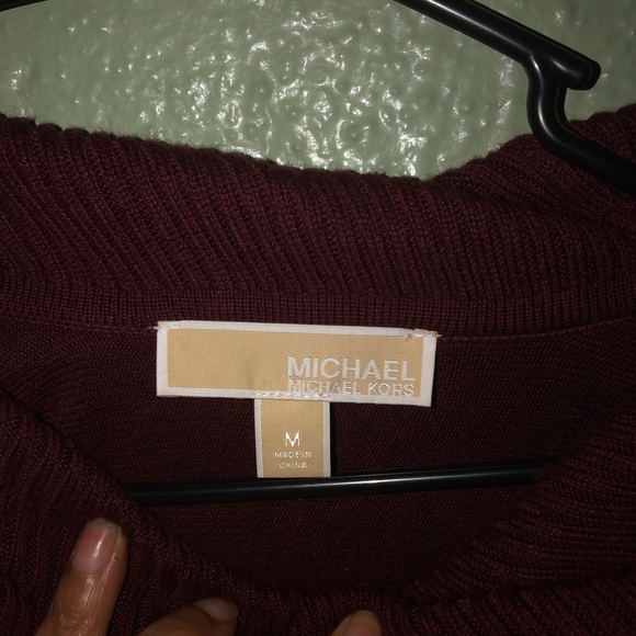 Sewn on side Michael Kors fringed shawl/cape. - Picture 2 of 3